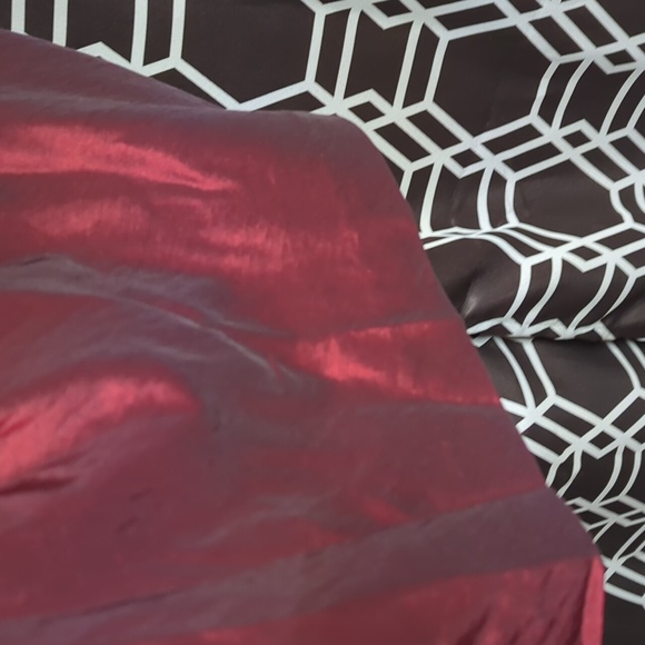 Ladies evening gown nwt With Earings And Bracelette - Picture 8 of 15